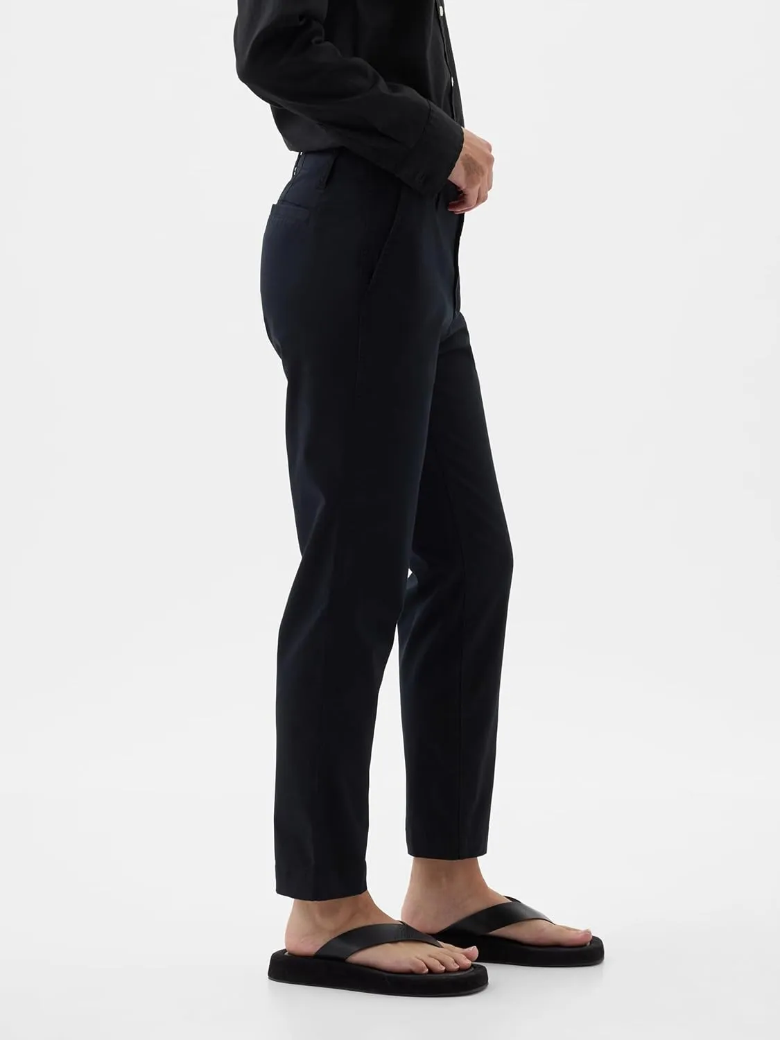 GAP Women's Downtown Khaki Pant