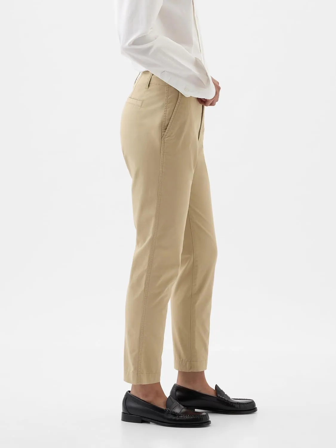 GAP Women's Downtown Khaki Pant